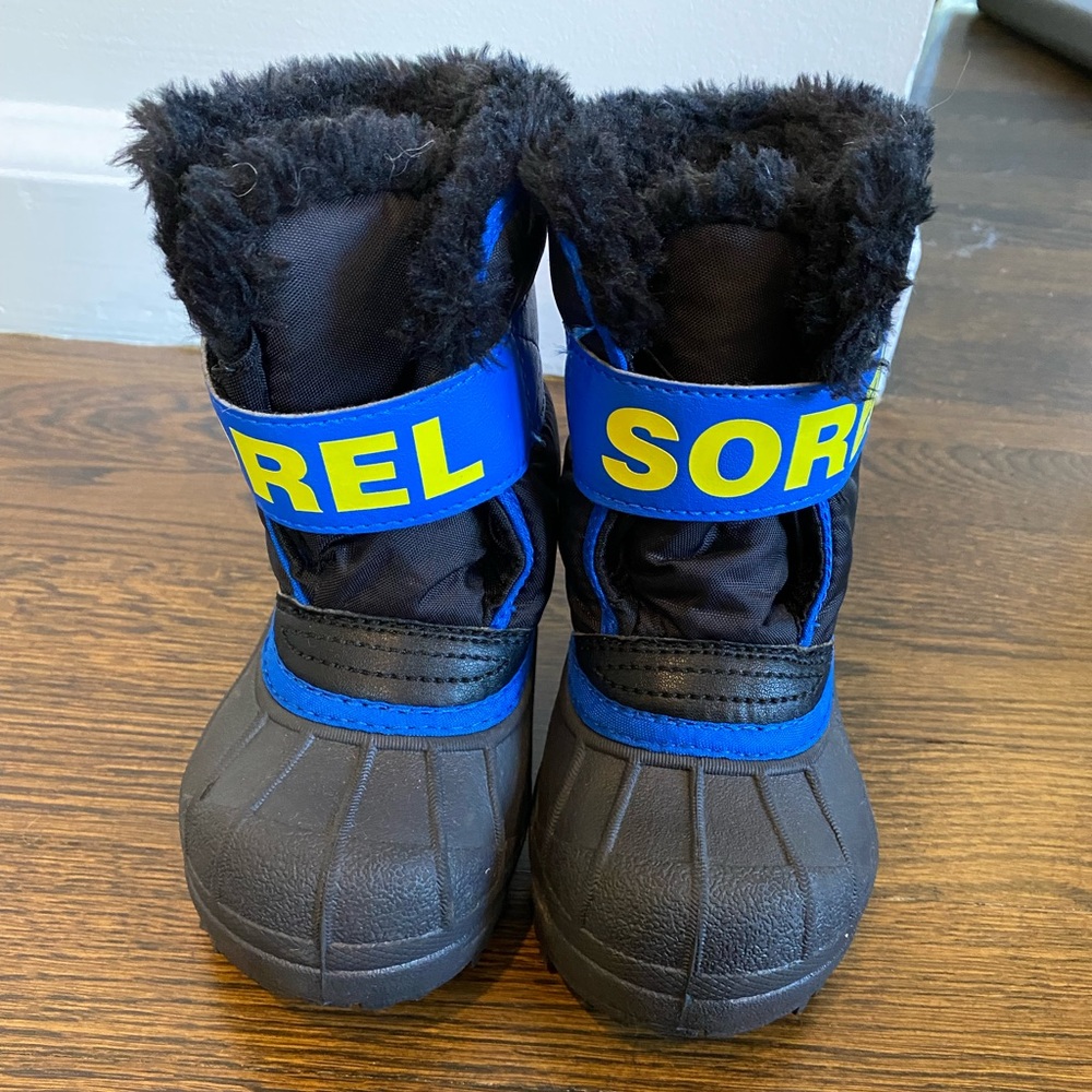 Sorel Commander boys winter boot, size 6